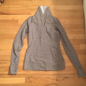 NWOT LuLu Lemon pullover